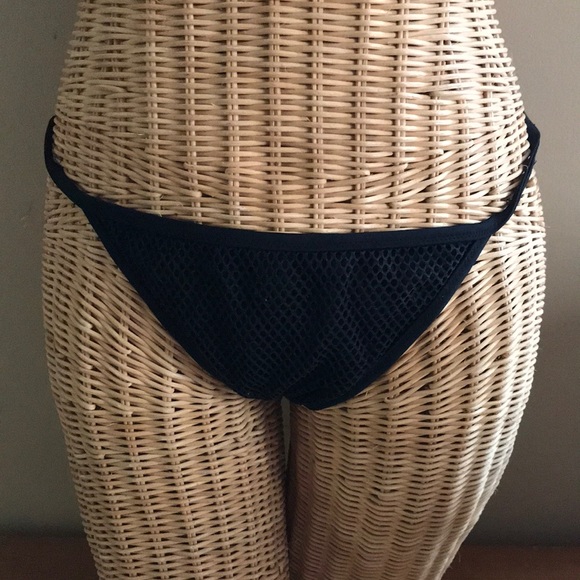 Victoria’s Secret swim bottom L - Picture 1 of 4